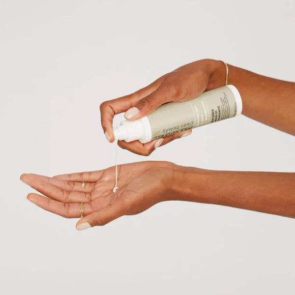 Clean Beauty Everyday Leave-In Treatment - Image 2