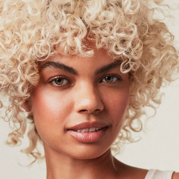 Platinum Blonde Violet Shampoo - Image 4