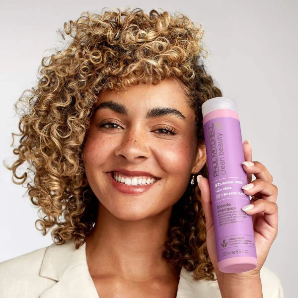 Clean Beauty Blonde Shampoo - Image 3