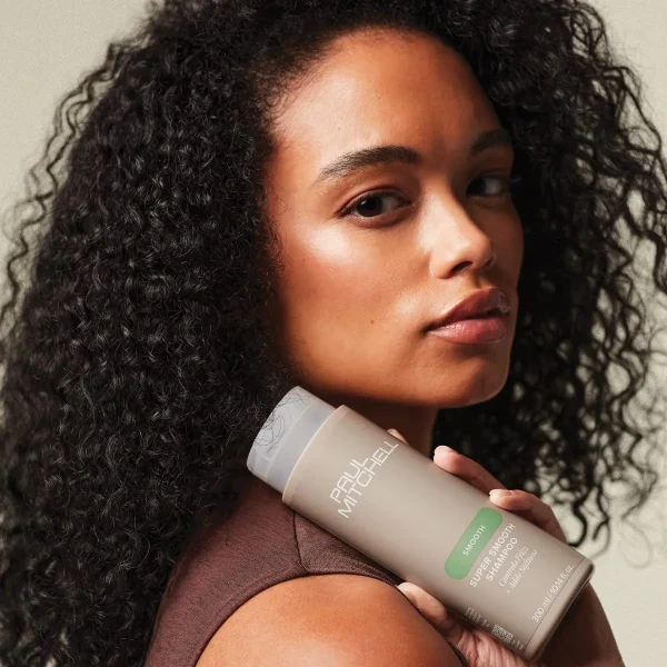 Super Smooth Shampoo - Image 4