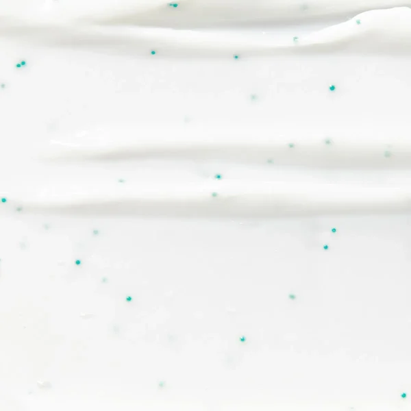 Tea Tree Hair and Scalp Treatment - Image 3